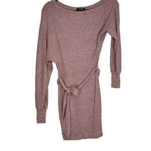 FREE WITH PURCHASE! 

3/$20 Fashionnova, pink tunic ￼